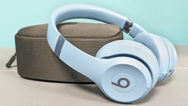 BEATS SOLO 4 HEADSET - Image 3